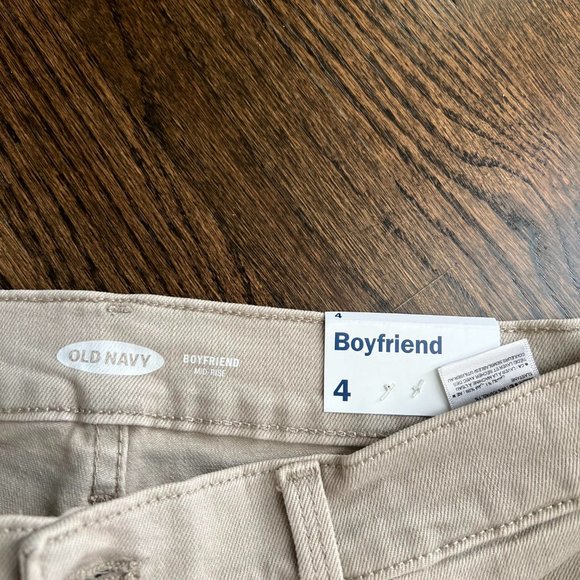 Old Navy Women's Boyfriend Jeans in Light Tan - Picture 5 of 5